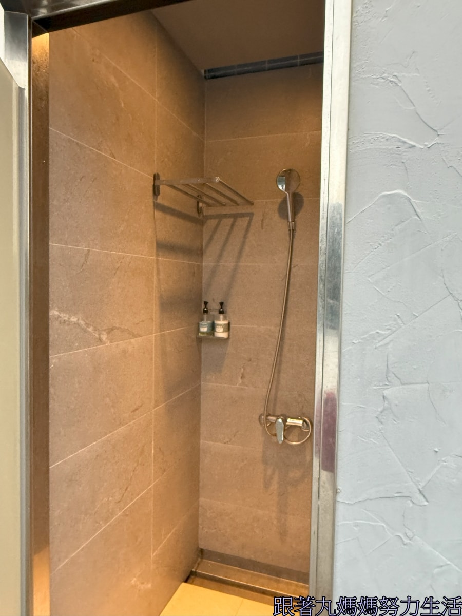 【宜蘭.烏石港.OA HOTEL】一家三口的叛逆小旅行之我要看棒球 - 第10張圖