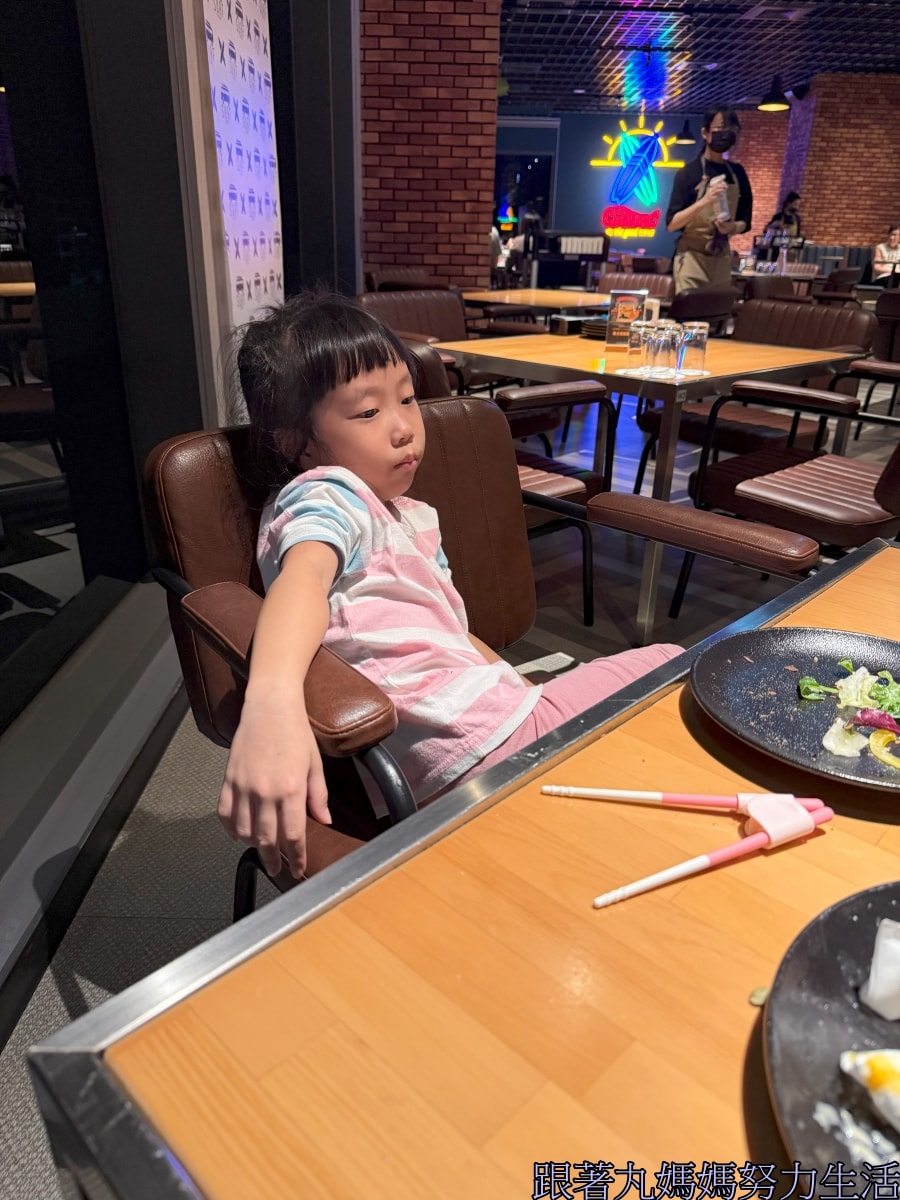 【宜蘭.烏石港.OA HOTEL】一家三口的叛逆小旅行之我要看棒球 - 第22張圖