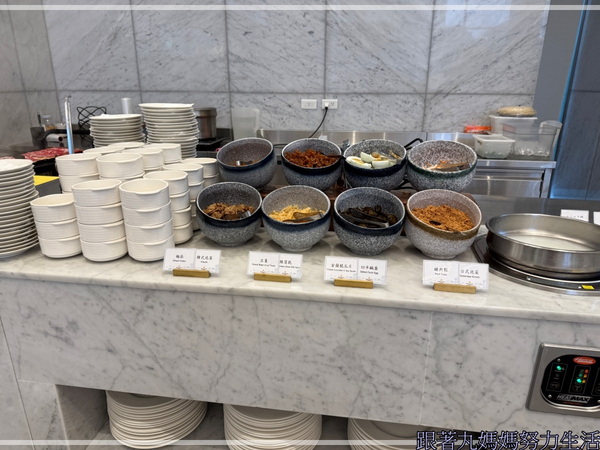 【宜蘭.礁溪.風華度假酒店.宜蘭美食】吃吃喝喝的宜蘭.雖然下雨泡湯剛剛好.有滑水道的飯店 - 第57張圖