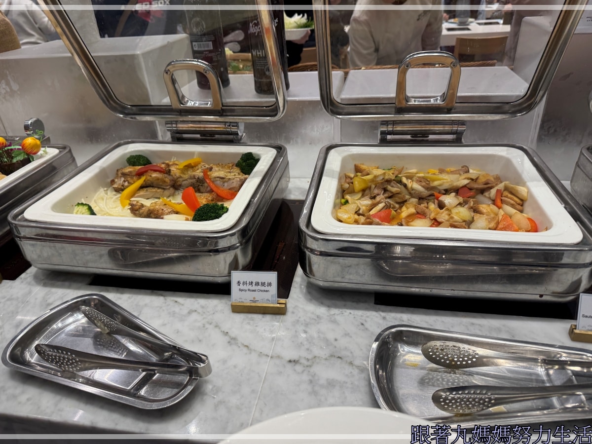 【宜蘭.礁溪.風華度假酒店.宜蘭美食】吃吃喝喝的宜蘭.雖然下雨泡湯剛剛好.有滑水道的飯店 - 第40張圖