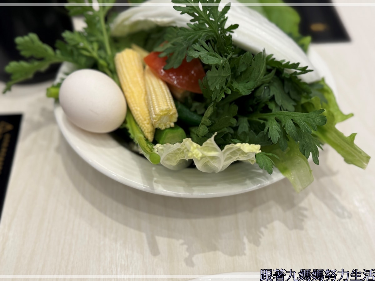 【宜蘭.礁溪.風華度假酒店.宜蘭美食】吃吃喝喝的宜蘭.雖然下雨泡湯剛剛好.有滑水道的飯店 - 第43張圖