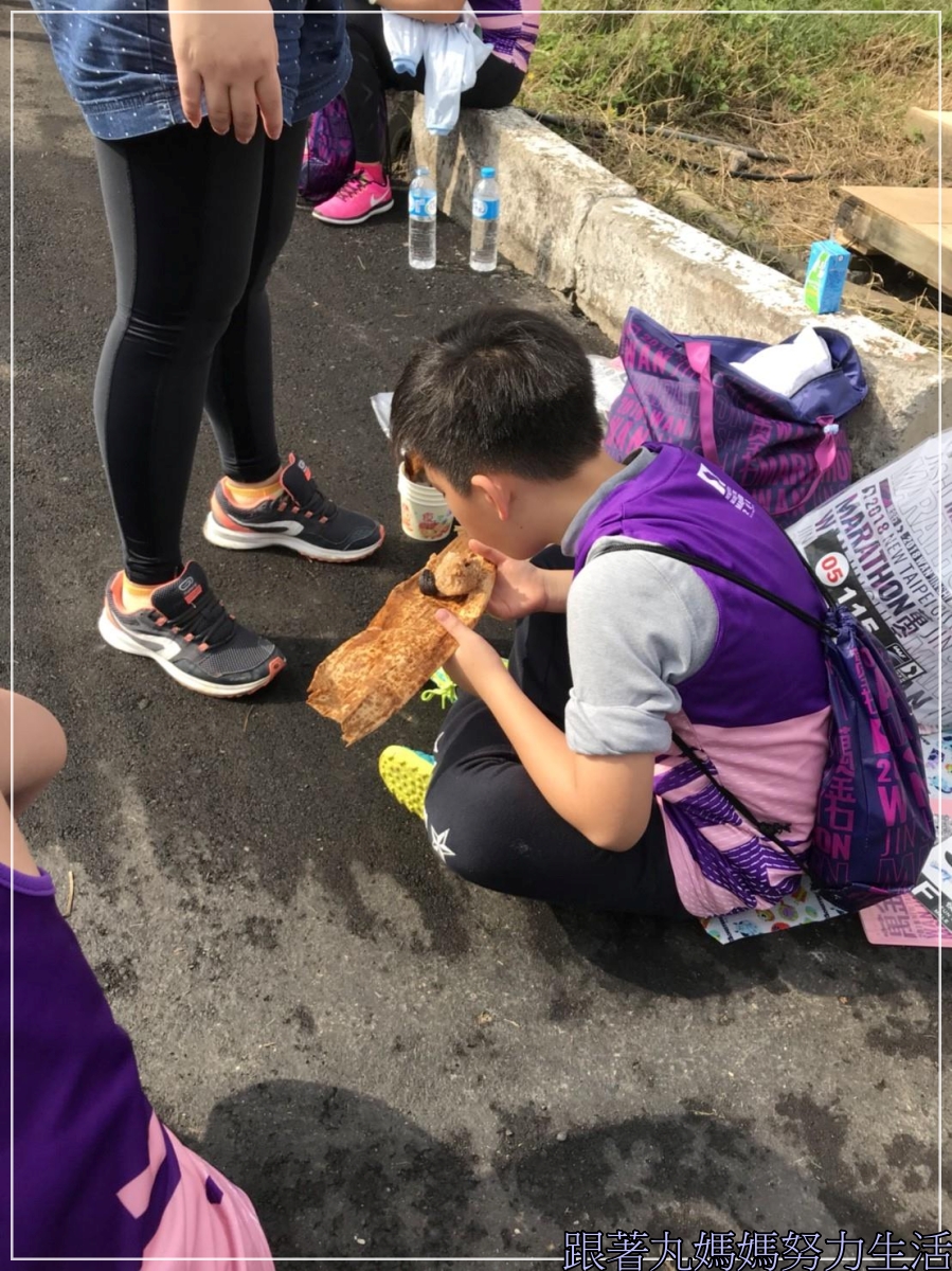 【回顧‧2018萬金石馬拉松】跑了四年總算出頭天了之爆笑萬金石馬拉松 - 第19張圖