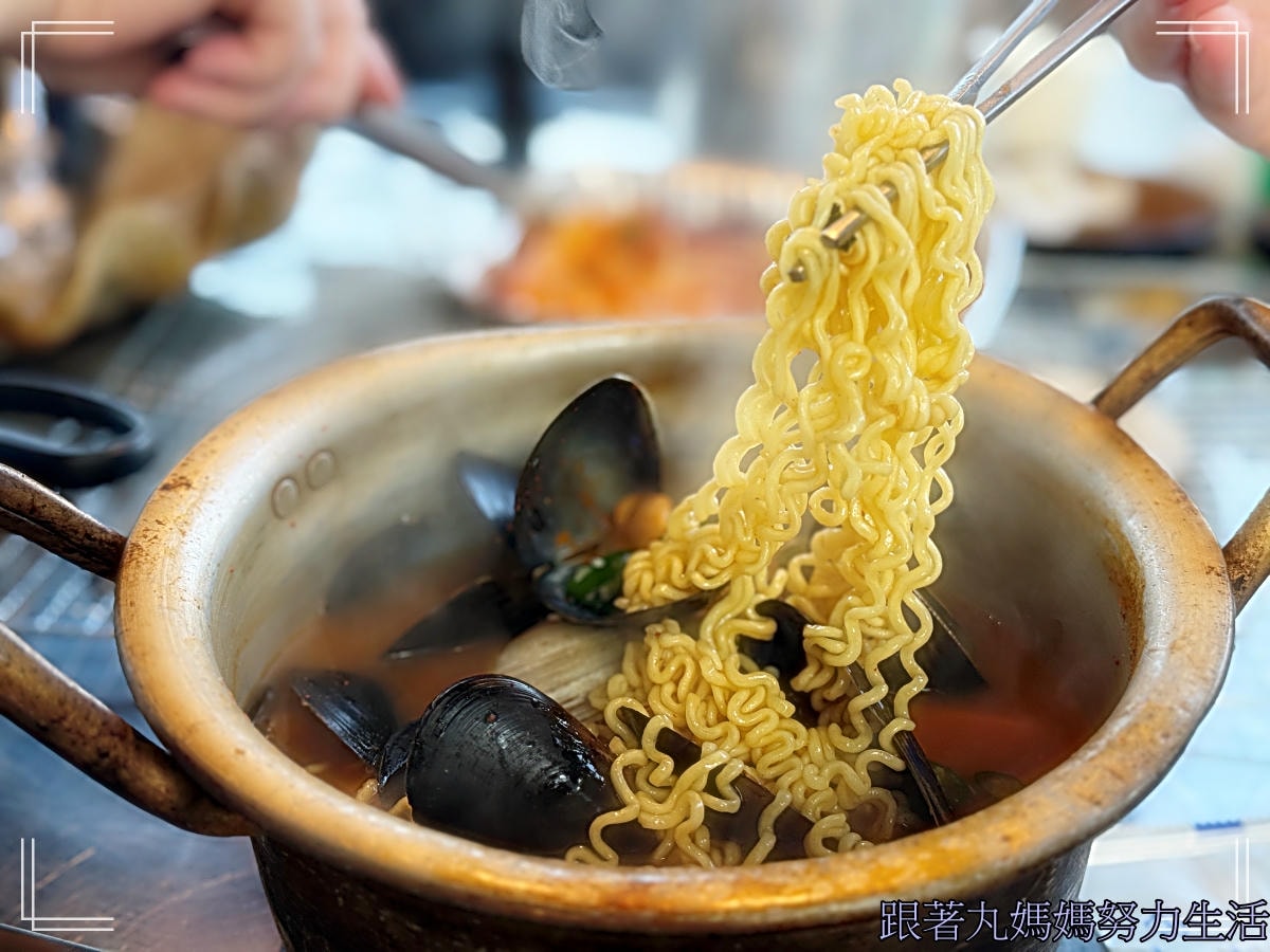 【韓國.釜山】【 Egg Drop.釜山Skyline Luge .古來思魚糕.自然島鹽麵包.漁夫的酒桌】地方媽媽放風遊記·‧Day2 - 第38張圖