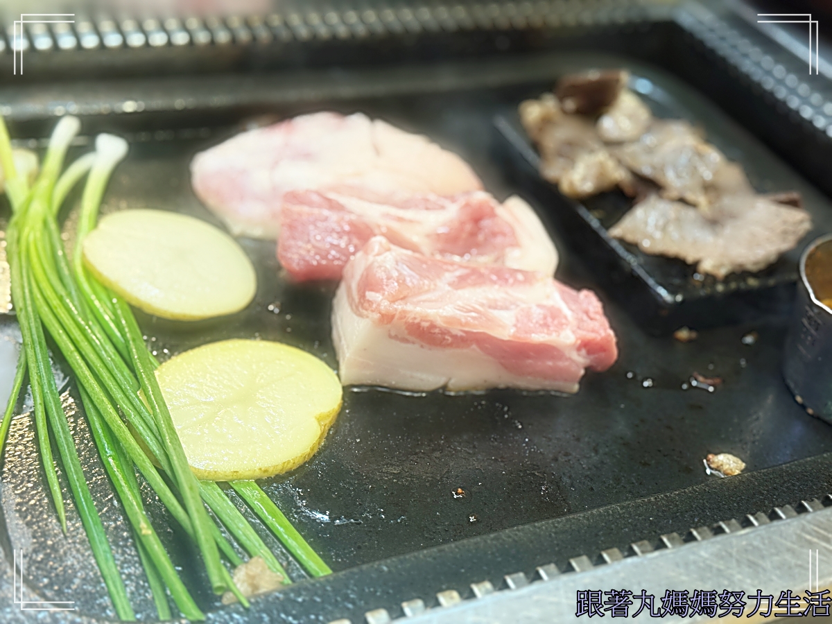 【韓國.釜山】【Egg Drop2.0.KK day跟團行程.百年食堂烤肉】【海東龍宮寺 +青沙浦天空步道+ 藍線公園海岸列車 + 白淺灘文化村 + 甘川洞文化村】行程不雷但是人很雷的故事來了·Day3·Ep2 - 第36張圖