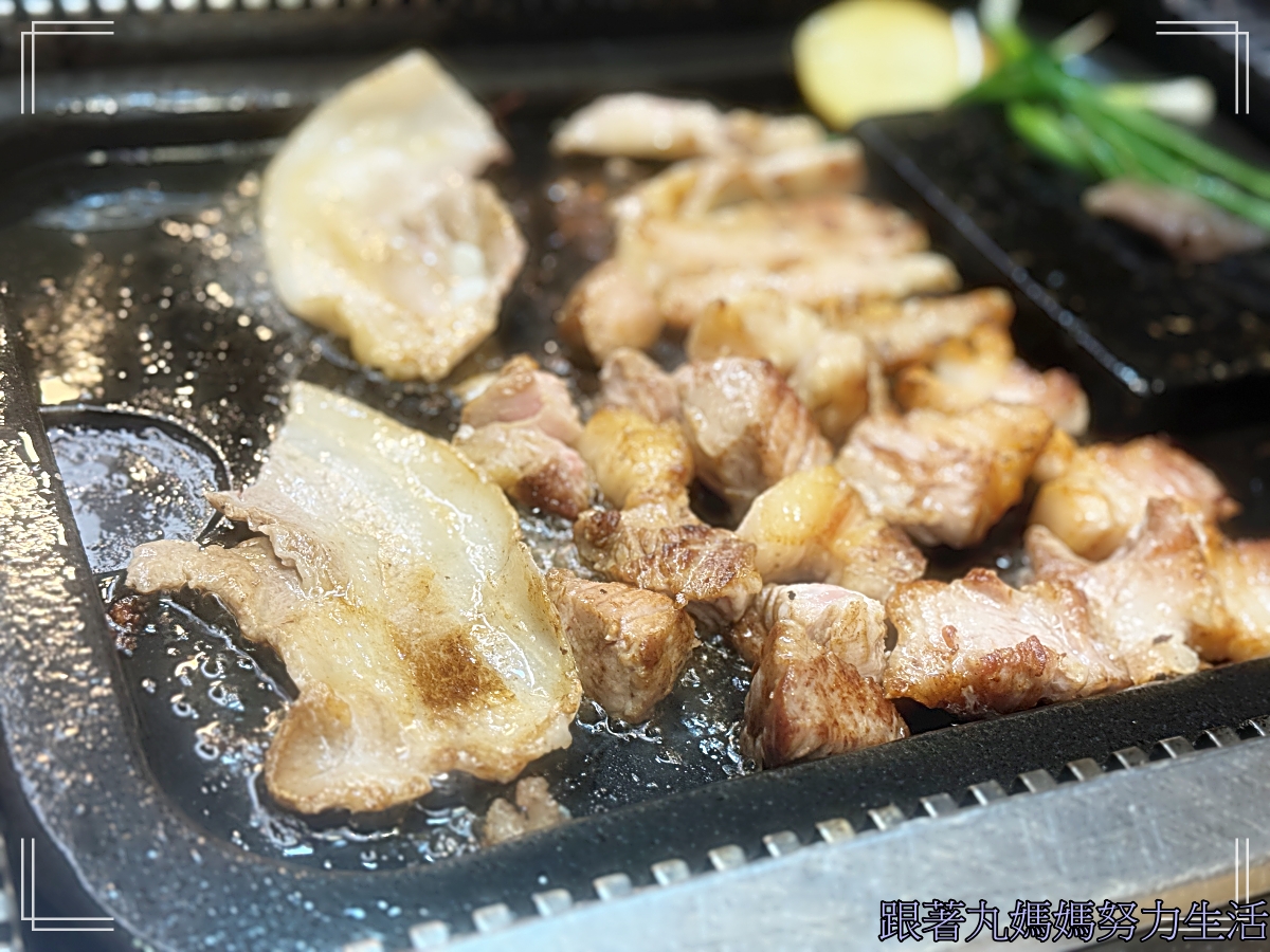 【韓國.釜山】【Egg Drop2.0.KK day跟團行程.百年食堂烤肉】【海東龍宮寺 +青沙浦天空步道+ 藍線公園海岸列車 + 白淺灘文化村 + 甘川洞文化村】行程不雷但是人很雷的故事來了·Day3·Ep2 - 第37張圖
