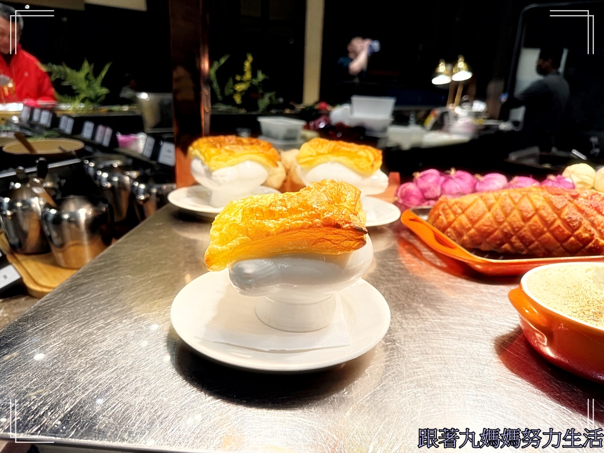 【苗栗．苗栗馥藝金鬱金香酒店．青焰炭火熟成牛排．長興釣蝦場】秘密任務外的玩樂行程．被釣蝦場耽誤的臭豆腐