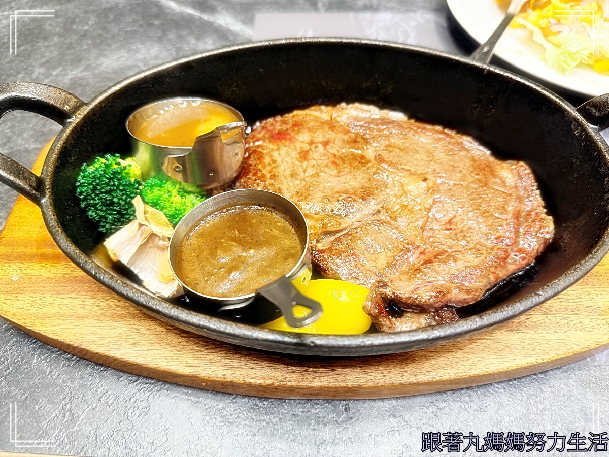 【苗栗．苗栗馥藝金鬱金香酒店．青焰炭火熟成牛排．長興釣蝦場】秘密任務外的玩樂行程．被釣蝦場耽誤的臭豆腐